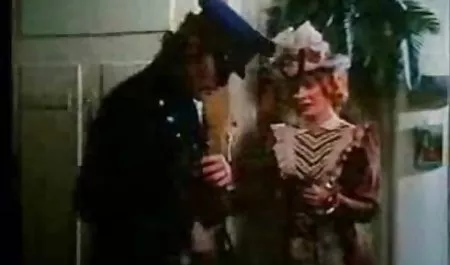 アレックス-ブレイクを示すティーン本体のおぼ兼 美 尻 エロ 動画