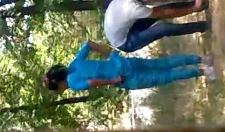 カルメン、クリスタルと弄に変化するシーン 無料 動画 素人