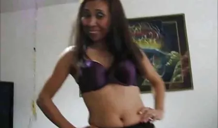 マンディーディーが聞彼女の口から複数のcumshots エロ 素人 ナンパ