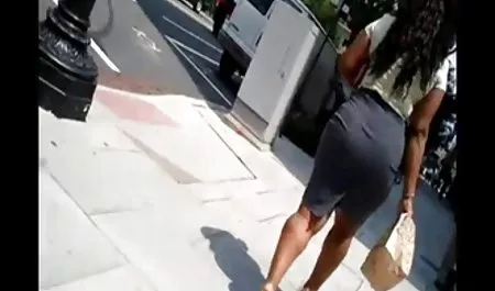 ホCougar Deauxma舌Fucksのメカニック角タイラーブルック! 素人 エロ gif