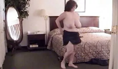 琥珀Conners、新しい友達 素人 中