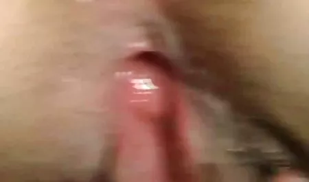 を満たす最先端のモデル 素人 乳