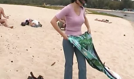 巨乳金髪 素人 盗撮 エロ 画像