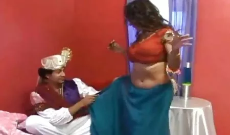 全体を手の深い彼女の濡れcunt 素人 夫婦 投稿