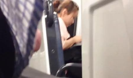 偽りのタクシーエヴァースティスリリース彼女のイギリス毛のブッシュ 熟女 動画 素人