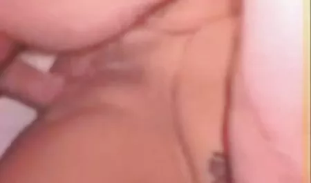 Kimber森肛門の規律ある後面-座 素人 69